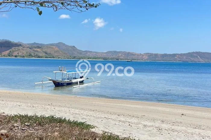Dijual Tanah 20000m2 di Sekotong Tengah, Lombok Barat Dijual Tanah 20000m2 di Sekotong Tengah, Lombok Barat