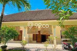 LOKASI STRATEGIS! Vila di Batu Layar, Luas 800m2m², Area Potensial LOKASI STRATEGIS! Vila di Batu Layar, Luas 800m2m², Area Potensial