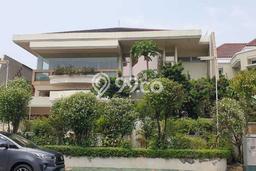 Rumah Terawat 4 KT 5 KM di Intercon, Jakarta Barat Rumah Terawat 4 KT 5 KM di Intercon, Jakarta Barat