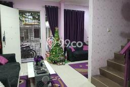 Rumah Nyaman di Green Lake City, Jakarta Barat, Luas 90m² Bangunan 102m² Rumah Nyaman di Green Lake City, Jakarta Barat, Luas 90m² Bangunan 102m²