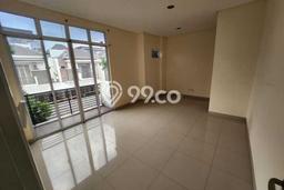 Rumah Bagus kawasan Green Lake City, Jakarta Barat, Luas 128m² LB 147m² DIJUAL CEPAT! Rumah Bagus kawasan Green Lake City, Jakarta Barat, Luas 128m² LB 147m² DIJUAL CEPAT!