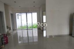 Rumah Siap Pakai area Green Lake City, Jakarta Barat, Luas 180m² LB 200m² Rumah Siap Pakai area Green Lake City, Jakarta Barat, Luas 180m² LB 200m²