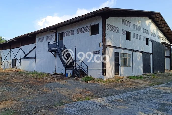 Gudang Kawasan Bisnis Kawasan Cimone, Luas 3600m², Siap Usaha Gudang Kawasan Bisnis Kawasan Cimone, Luas 3600m², Siap Usaha