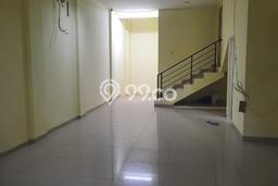 Ruko Area Komersial Kawasan Muara Karang, Luas 200m², Jalan Utama Ruko Area Komersial Kawasan Muara Karang, Luas 200m², Jalan Utama