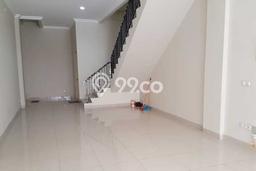 Disewakan Ruko di Kawasan Ramai Green Lake City Luas 200m2 Disewakan Ruko di Kawasan Ramai Green Lake City Luas 200m2