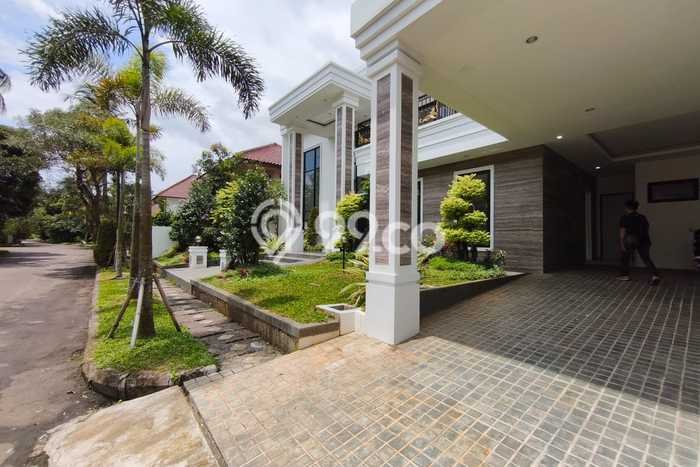 Hunian Elit LB 654m2 Siap Pakai Desain Elegan di Sektor 8 - Bintaro, Tangerang Selatan Hunian Elit LB 654m2 Siap Pakai Desain Elegan di Sektor 8 - Bintaro, Tangerang Selatan