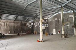 Unit Gudang Disewakan di Kapuk Kamal di Area Ramai & Strategis Unit Gudang Disewakan di Kapuk Kamal di Area Ramai & Strategis