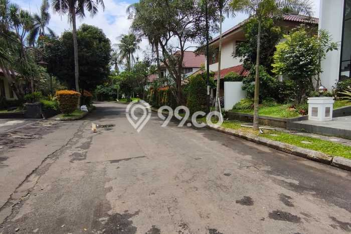 Hunian Elit LB 654m2 Siap Pakai Desain Elegan di Sektor 8 - Bintaro, Tangerang Selatan Hunian Elit LB 654m2 Siap Pakai Desain Elegan di Sektor 8 - Bintaro, Tangerang Selatan