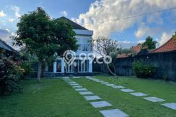 Tanah Disewakan Lokasi Badung Seluas 730m2 Strategis dan Aman Tanah Disewakan Lokasi Badung Seluas 730m2 Strategis dan Aman