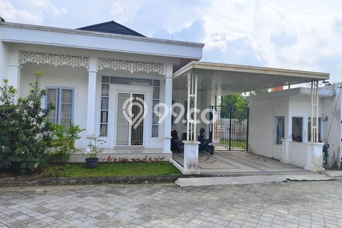 For Sale Rumah 3 Kamar Lokasi Ideal Bagus dan Strategis di Bukit Raya For Sale Rumah 3 Kamar Lokasi Ideal Bagus dan Strategis di Bukit Raya