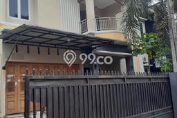 For Sale! Premium House LT 601m2 Desain Elegan di Lima Puluh For Sale! Premium House LT 601m2 Desain Elegan di Lima Puluh