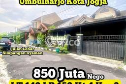 Dijual Rumah 4 Kamar Lokasi Ideal Bagus dan Strategis di Umbulharjo Dijual Rumah 4 Kamar Lokasi Ideal Bagus dan Strategis di Umbulharjo