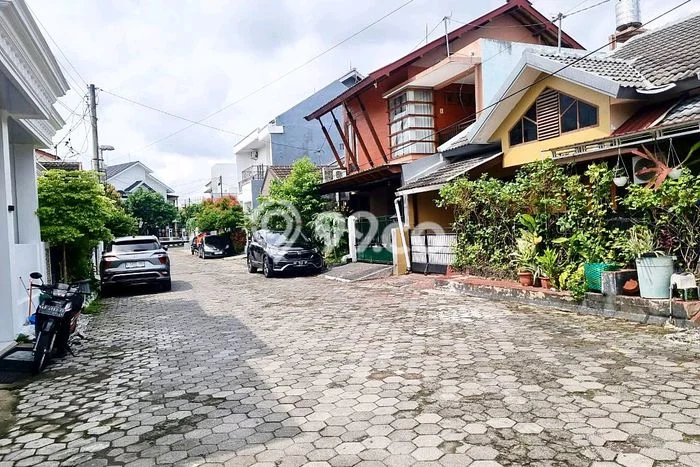 Dijual Rumah 4 Kamar Lokasi Ideal Bagus dan Strategis di Umbulharjo Dijual Rumah 4 Kamar Lokasi Ideal Bagus dan Strategis di Umbulharjo