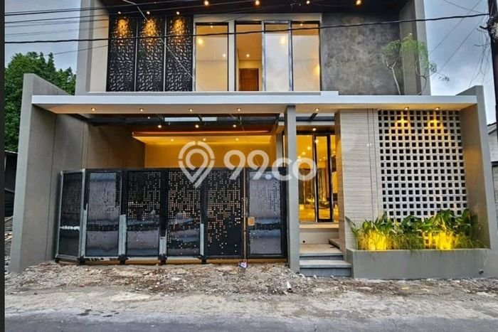 Rumah Strategis Modern Lb 215m2 di Kalasan, Sleman Rumah Strategis Modern Lb 215m2 di Kalasan, Sleman