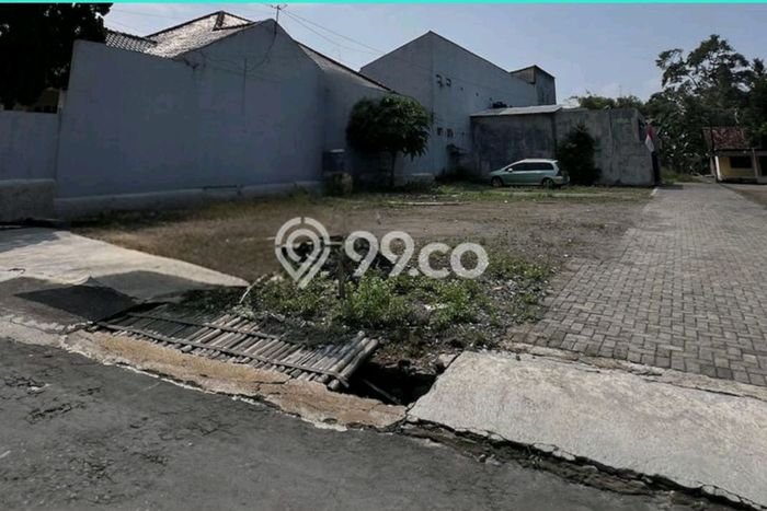 Kavling Tanah di Ngaglik Dijual Luas 318m2 Legalitas SHM Kavling Tanah di Ngaglik Dijual Luas 318m2 Legalitas SHM