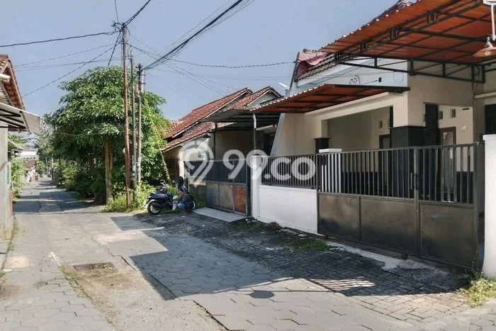 Rumah Modern 3 KT di Maguwoharjo Yogyakarta Unfurnished Rumah Modern 3 KT di Maguwoharjo Yogyakarta Unfurnished