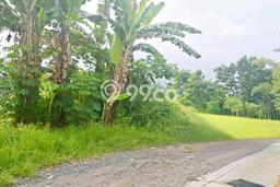 Lahan Strategis di Sleman Dijual dengan Luas 1700m2 Lahan Strategis di Sleman Dijual dengan Luas 1700m2