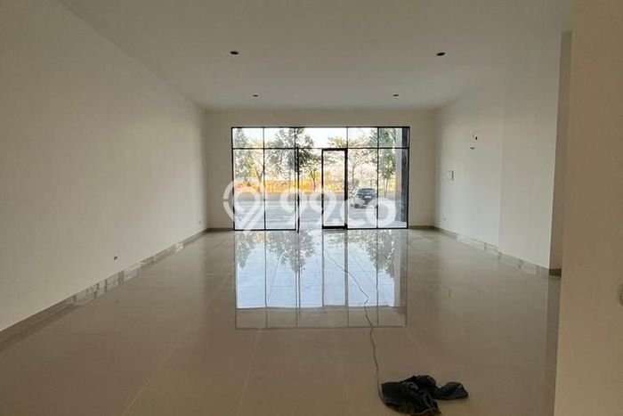 Disewakan Ruko Kawasan Pantai Indah Kapuk 2, Luas 670m², Kawasan Potensial Disewakan Ruko Kawasan Pantai Indah Kapuk 2, Luas 670m², Kawasan Potensial