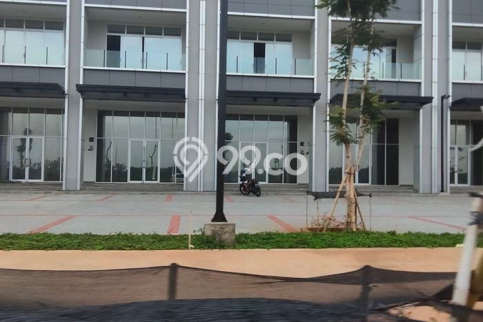 Ruko Dijual di Jakarta Utara LT 120m2 & LB 200m2 Lokasi Terbaik! Ruko Dijual di Jakarta Utara LT 120m2 & LB 200m2 Lokasi Terbaik!