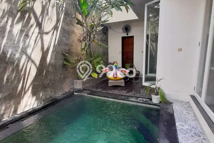 Rumah Elit LB 135m2 Siap Pakai Desain Elegan di Seminyak, Badung Rumah Elit LB 135m2 Siap Pakai Desain Elegan di Seminyak, Badung