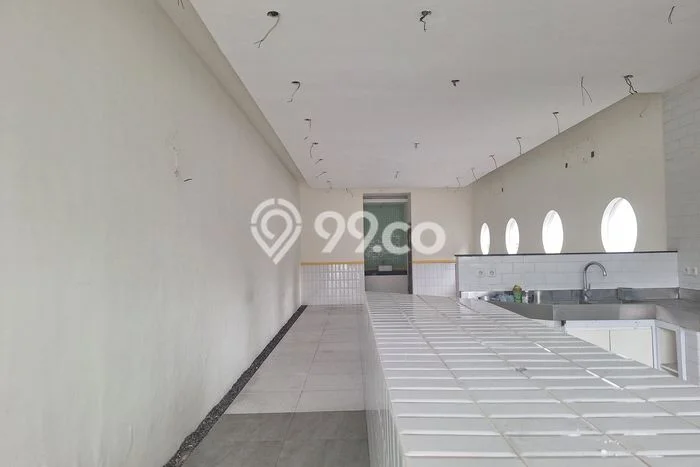 LOKASI BISNIS! Ruko For Rent Kawasan Dewi Sri, Luas 67m², Area Strategis LOKASI BISNIS! Ruko For Rent Kawasan Dewi Sri, Luas 67m², Area Strategis