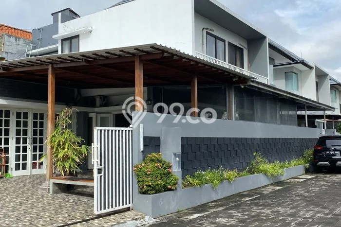 Dijual Rumah Mewah Megah Dengan View Cantik di Padangsambian , Denpasar Dijual Rumah Mewah Megah Dengan View Cantik di Padangsambian , Denpasar