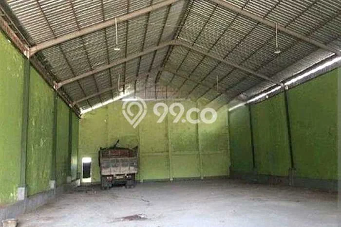 Gudang Disewa di Denpasar dengan LB 567m2 Area Komersial Ramai Gudang Disewa di Denpasar dengan LB 567m2 Area Komersial Ramai