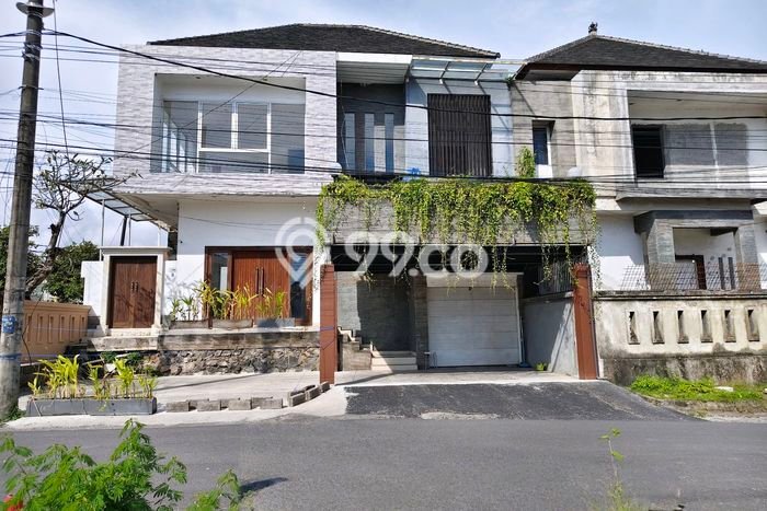 Jual Rumah Mewah Megah Dengan View Cantik di Sunset Road, Badung Jual Rumah Mewah Megah Dengan View Cantik di Sunset Road, Badung