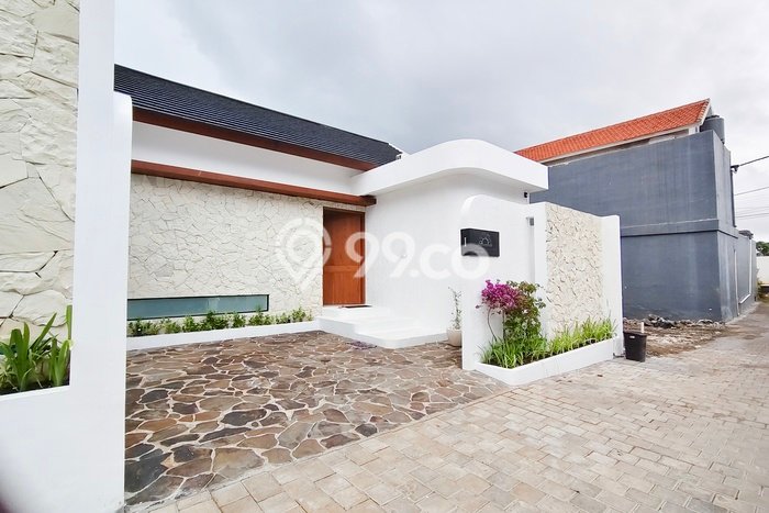 Peluang Investasi! Vila Kawasan , Dimensi 257m2m², Lokasi Premium dengan nilai meningkat Peluang Investasi! Vila Kawasan , Dimensi 257m2m², Lokasi Premium dengan nilai meningkat