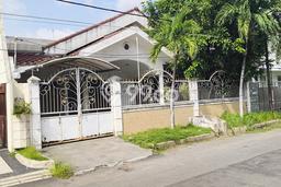 Dijual Rumah Luas Megah Dengan View Cantik di Dharma Husada, Surabaya Dijual Rumah Luas Megah Dengan View Cantik di Dharma Husada, Surabaya