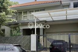 Jual Rumah Luas Megah Dengan View Eksklusif di Graha, Surabaya Jual Rumah Luas Megah Dengan View Eksklusif di Graha, Surabaya