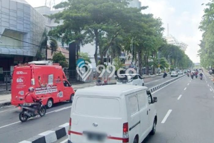 INVESTASI POTENSIAL! Kantor di Genteng, Luas 800m2m², Kawasan Bisnis INVESTASI POTENSIAL! Kantor di Genteng, Luas 800m2m², Kawasan Bisnis