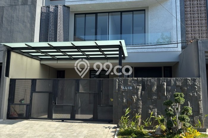 Hunian Eksklusif Siap Huni LT 207m2 di Sukolilo, Surabaya Hunian Eksklusif Siap Huni LT 207m2 di Sukolilo, Surabaya