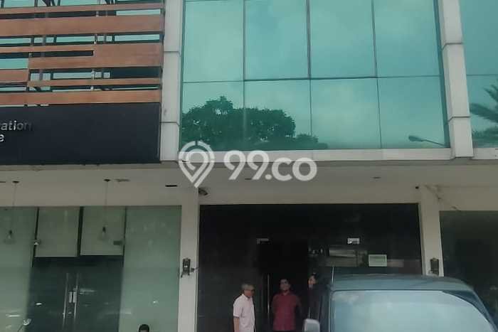 Ruko Dijual di Prime Area Jakarta Selatan Luas 126m2 Ruko Dijual di Prime Area Jakarta Selatan Luas 126m2
