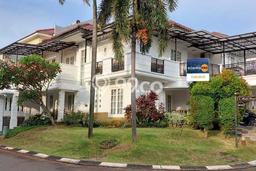 Hunian Elit LB 492m2 Siap Pakai Desain Elegan di Legenda Wisata, Jakarta Timur Hunian Elit LB 492m2 Siap Pakai Desain Elegan di Legenda Wisata, Jakarta Timur