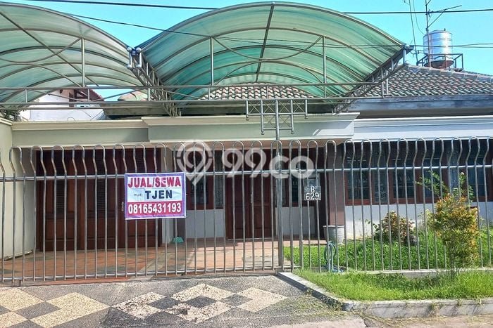 For Sale! Premium House LT 312m2 Desain Modern di Margorejo For Sale! Premium House LT 312m2 Desain Modern di Margorejo