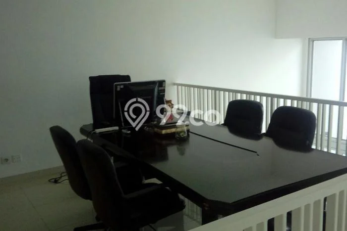 Disewakan Kantor di Kawasan Ramai Central Park Luas 96m2 Disewakan Kantor di Kawasan Ramai Central Park Luas 96m2