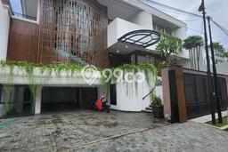 Rumah Elit Modern Tanpa Renovasi di Permata Hijau Jakarta Selatan Rumah Elit Modern Tanpa Renovasi di Permata Hijau Jakarta Selatan