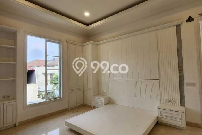 Jual Rumah Luas Megah Dengan View Cantik di Kemang, Jakarta Selatan Jual Rumah Luas Megah Dengan View Cantik di Kemang, Jakarta Selatan