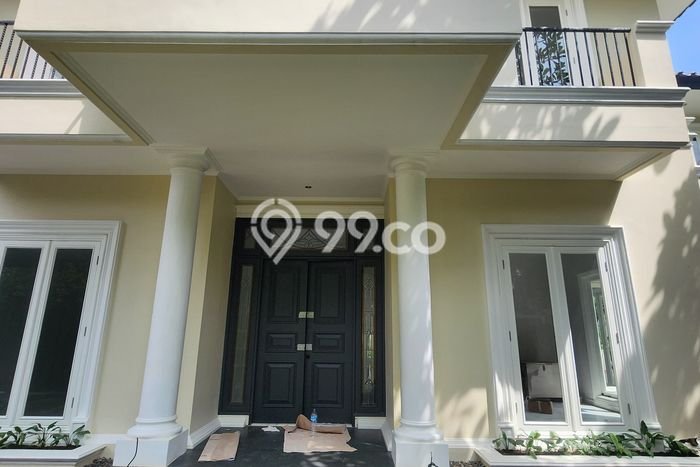 Ready to Use! Premium House LT 984m2 Desain Modern di Senayan Ready to Use! Premium House LT 984m2 Desain Modern di Senayan