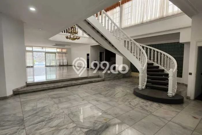 Rumah Elit Modern Siap Huni di Pondok Indah Jakarta Selatan Rumah Elit Modern Siap Huni di Pondok Indah Jakarta Selatan