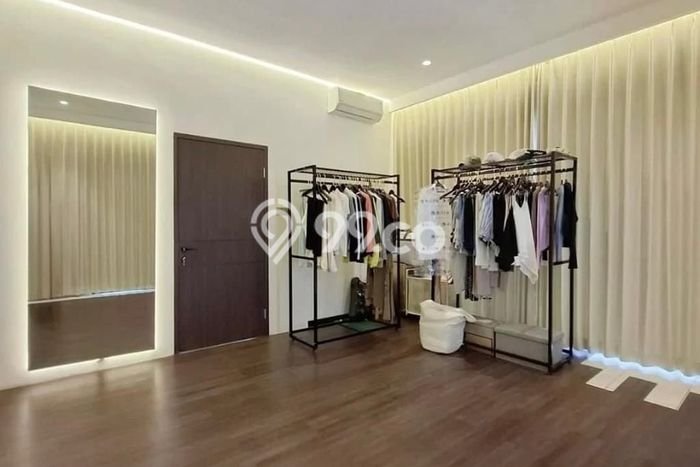 Rumah Eksklusif Dijual LT 469m2 di Kebayoran Baru, Jakarta Selatan Rumah Eksklusif Dijual LT 469m2 di Kebayoran Baru, Jakarta Selatan