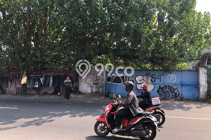 Lahan Kosong Dijual di Rungkut, Surabaya, Luas 1693m2 Area Strategis Lahan Kosong Dijual di Rungkut, Surabaya, Luas 1693m2 Area Strategis