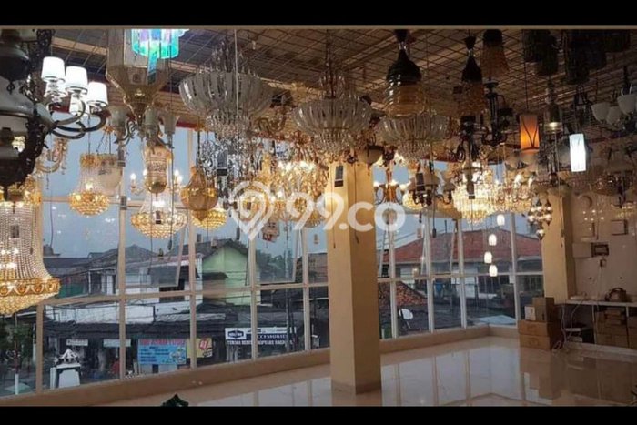 Ruko Area Premium Kawasan Bekasi Timur, Luas 559m², Jalan Utama Ruko Area Premium Kawasan Bekasi Timur, Luas 559m², Jalan Utama