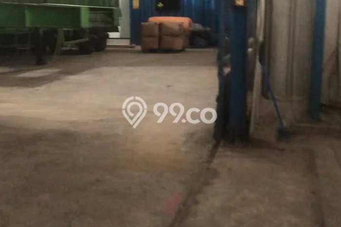 Unit Gudang disewakan di Ciracas Jakarta Timur dengan LT 1200m2 / LB 1000m2 Unit Gudang disewakan di Ciracas Jakarta Timur dengan LT 1200m2 / LB 1000m2