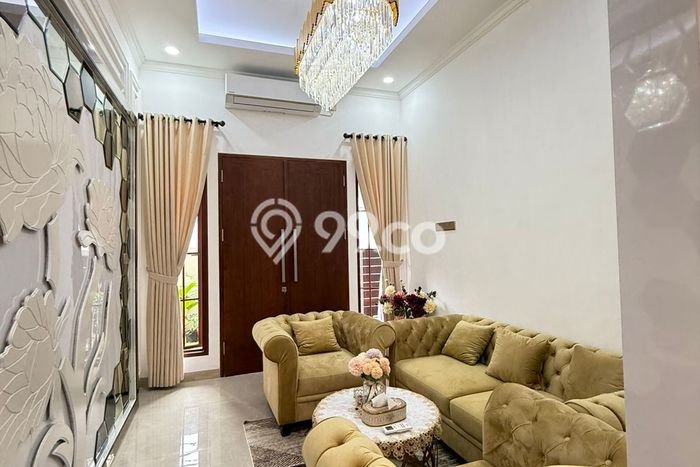 Rumah Luxury Modern Tanpa Renovasi di Pulo Asem Jakarta Timur Rumah Luxury Modern Tanpa Renovasi di Pulo Asem Jakarta Timur