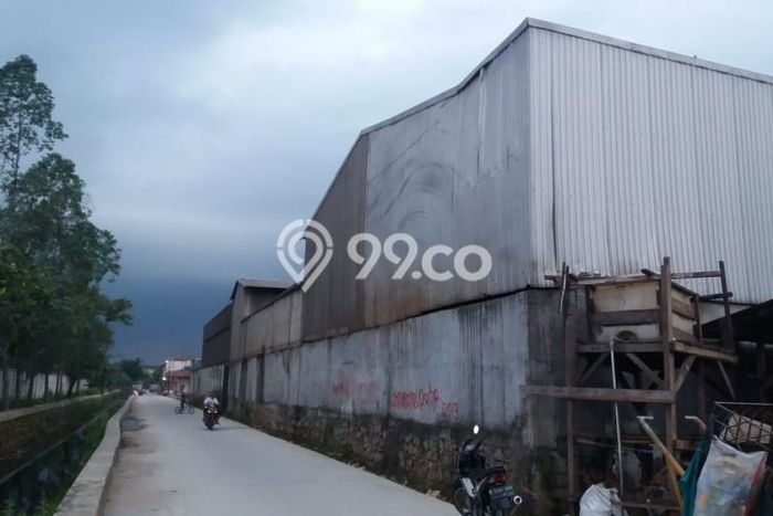 Gudang Bagus Dijual LB 1100m2 Lokasi Strategis Tangerang Area Cocok untuk Bisnis Gudang Bagus Dijual LB 1100m2 Lokasi Strategis Tangerang Area Cocok untuk Bisnis