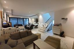 Rumah Kawasan Cakung, Luas 136m², LB 250m² Rumah Kawasan Cakung, Luas 136m², LB 250m²