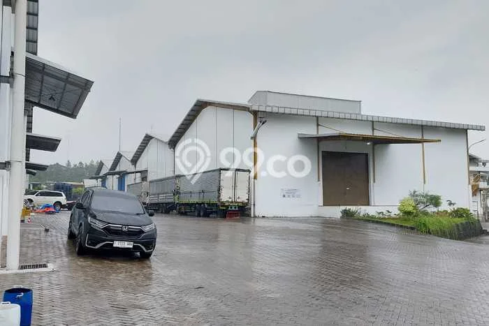 LOKASI PREMIUM! Gudang di Bogor Barat, Luas 1794m², Lokasi Komersial LOKASI PREMIUM! Gudang di Bogor Barat, Luas 1794m², Lokasi Komersial