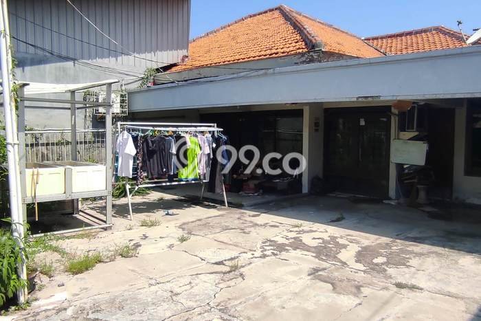 Jual Rumah Luas Elegan Dengan View Cantik di Manyar, Surabaya Jual Rumah Luas Elegan Dengan View Cantik di Manyar, Surabaya